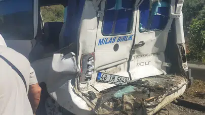 Muğla'da korkunç kaza: Beton mikseri dolmuşa çarptı! 1 ölü, 13 yaralı!