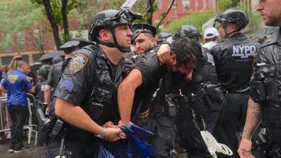 New York'ta düzensiz göçmenlere destek protestoları: 65 gözaltı