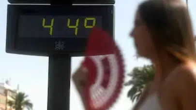 O bölgelerde sıcaklık 46 dereceyi aştı, okullar tatil edildi
