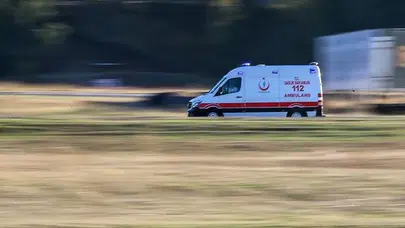 Evlat dehşeti! Babasını bıçaklayıp barakayı ateşe verdi!