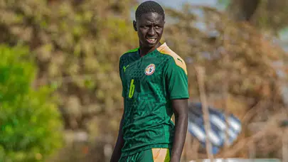 Fenerbahçe, Abdou Aziz Fall'ın lisansını çıkardı