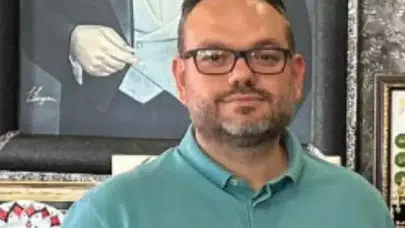 İlhami Giray Şahin kimdir? Cumhurbaşkanlığı İletişim Başkan Yardımcısı olarak atanan İlhami Giray Şahin'in biyografi bilgileri...