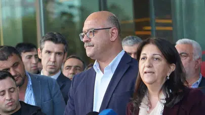 DEM Parti heyeti İmralı’ya gitti: PKK’nın silah yakmasının ardından ilk kritik ziyaret