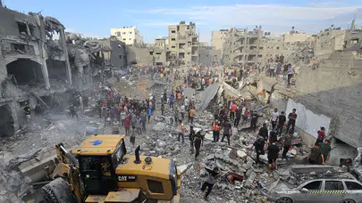Gazze’de yeni katliam: Yardım bekleyenlerin üzerine bomba yağdı, 102 kişi hayatını kaybetti