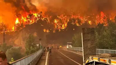 Eskişehir'deki yangına ilişkin siyasetçilerden peş peşe açıklamalar geldi