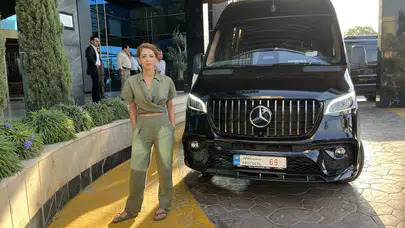 Nagehan Alçı'nın silah bırakma törenindeki kıyafeti olay oldu! Sosyal medyada gündem yarattı!