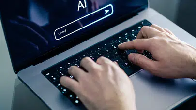 Yapay zeka tezi yazdı, üniversite reddetti! Öğrenciler krizde