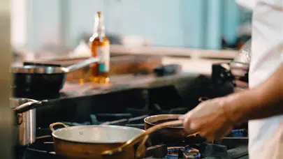 Ünlü şefin tütsüleme aparatı çalındı! Bulana 7.500 dolar ödül!