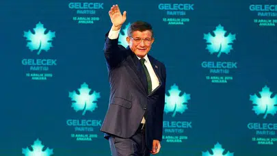 Gelecek Partisi’nde deprem: İki milletvekili birden istifa etti