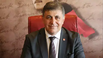 Cemil Tugay kimdir, aslen nerelidir? İzmir Büyükşehir Belediye Başkanı hangi partiden?