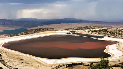 Siyanür havuzuna düşen öğrenciler hayatını kaybetti