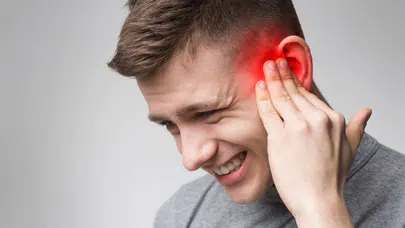 Bu belirtileri yaşayanlar dikkat! Kulak zarınız yırtılmış olabilir