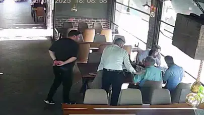 Sakarya'da restoranda Heimlich manevrası hayat kurtardı: O anlar kamerada!