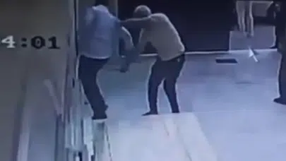 Cami bahçesinde dehşet: Müezzin, bıçaklandı! O anlar kamerada