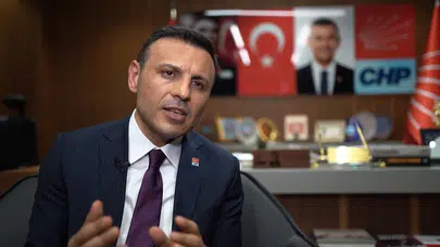 Özgür Çelik kimdir?