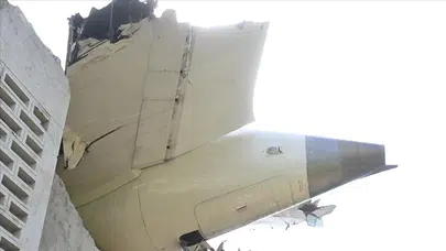 Hindistan uçak kazasında şok iddia: Yakıt akışını kaptan pilot kesmiş!