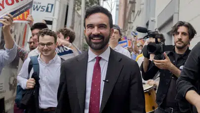Müslüman aday Mamdani seçimi kazandı, Senatör Gillibrand özür diledi