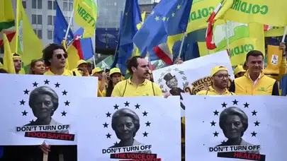 AB bütçesi kriz yarattı: Çiftçiler Brüksel’de ayakta!