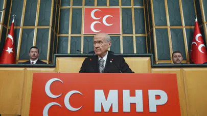 MHP lideri Bahçeli'den  Hazreti Muhammed'in karikatür çizimini yayımlayan dergiye sert tepki!