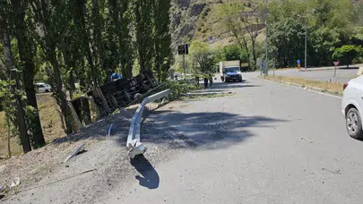 Erzurum'da freni boşalan kamyon uçuruma yuvarlandı