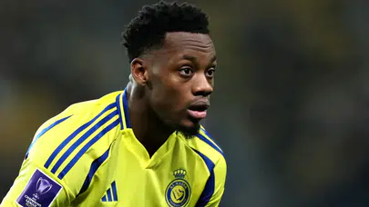 Fenerbahçe'nin yeni transferi Jhon Duran, İstanbul'a geldi