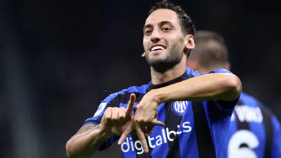 Galatasaray'ın Hakan Çalhanoğlu için Inter'e önereceği bonservis bedeli ortaya çıktı
