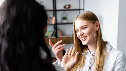 Düşünmeden konuşmalarıyla dikkat çeken 5 burç: Patavatsızlıklarıyla şaşırtıyorlar!