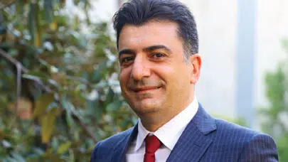 CHP’li Zeynel Emre kimdir?