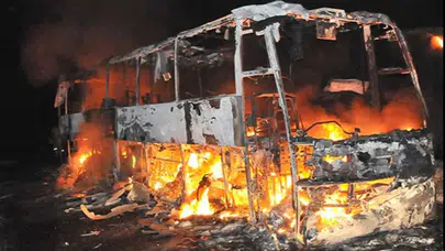 Kız öğrencileri taşıyan serviste yangın çıktı: Sürücü kayıp