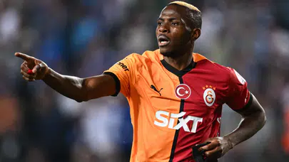 Galatasaray'ın Osimhen için yaptığı çılgın bonservis teklifini Napoli reddetti