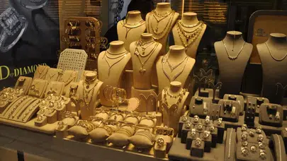 8 Temmuz Salı gram ve çeyrek altın ne kadar oldu?