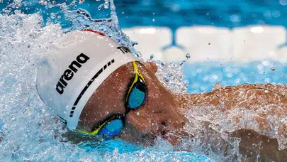 Milli yüzücü Kuzey Tunçelli, üst üste 3. kez Avrupa gençler şampiyonu oldu