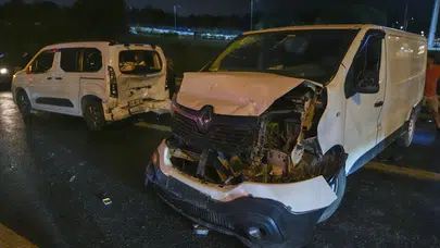 Eyüpsultan'da zincirleme kaza! 16 araç birbirine girdi: Çok sayıda yaralı var!