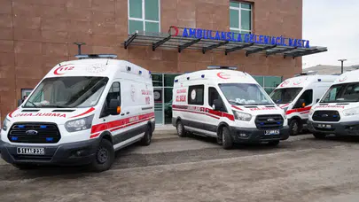 Niğde'de kahreden ölüm: Devrilen dolabın altında kalan küçük kız can verdi