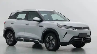 BYD, akıllı sürüşsüz yeni Yuan Up modelini duyurdu