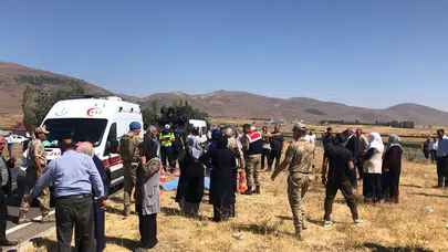 Bingöl'de acı kaza: Otomobilin çarptığı yaya can verdi!