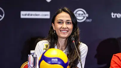 Eczacıbaşı’nın kaptanı Simge Aköz ameliyat oldu!