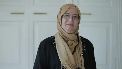 Berrin Sönmez kimdir?