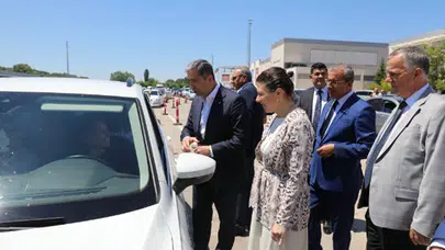 Zafer Sırakaya Kapıkule'de gurbetçileri karşıladı