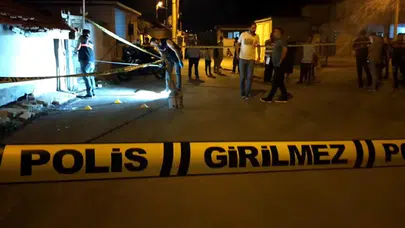 Edirne'de eşine sinirlenen adam, sokakta silahla intihar etti!