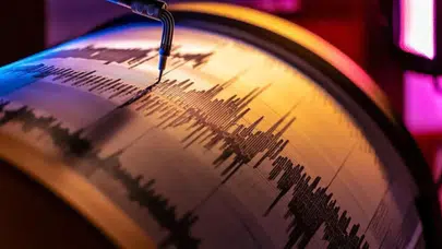 Manisa'da deprem oldu