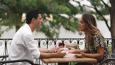 Mutlu Aile Tablosu filminin konusu ne? Kadroda kimler yer alıyor?