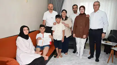 Kanser hastası Yasin, Galatasaraylı futbolcularla tanışmak için İstanbul'a geliyor