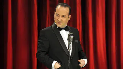 Tolga Çevik kimdir? Tiyatro serüveni nasıl başladı? Kiminle evli?