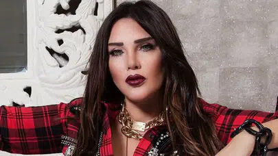 Seren Serengil siyasete giriyor!