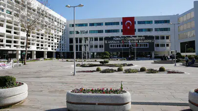 Antalya Büyükşehir Belediyesi'ne yeni operasyon: 17 kişi gözaltına alındı