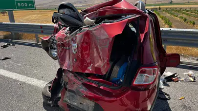 Niğde'de otomobil ile tır çarpıştı: Ölü ve yaralılar var