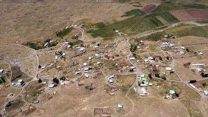 Malazgirt Kalesi’nde tarih gün yüzüne çıkıyor!