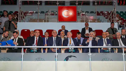 Bakan Bak, Türkiye Karate Premier Ligi Rıdvan Gümüş Etabı müsabakalarını izledi!