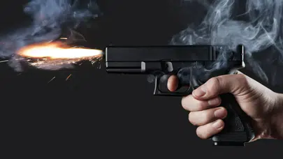 Adana’da şantiyede silahlı saldırı: Amir, işçiyi ayağından yaraladı